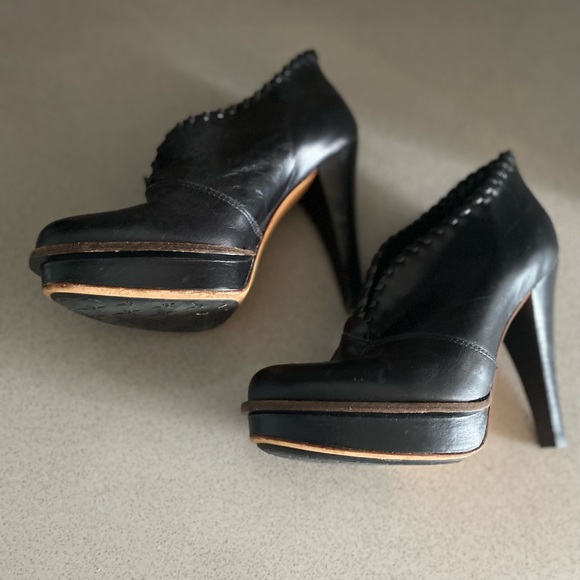 UGG High Heels - Picture 5 of 7